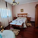 Casa vacanze La Madre Abadesa, Casa En Casco Historico Con Patio
